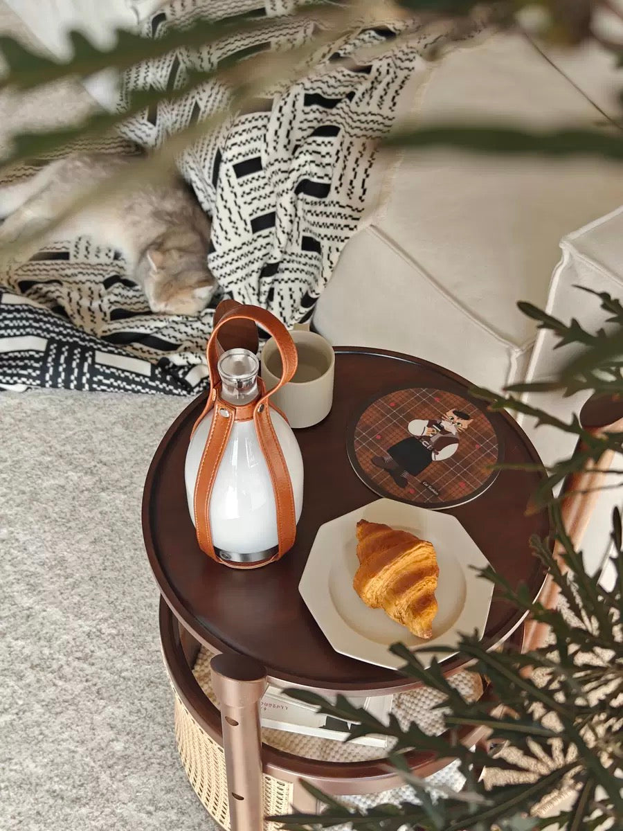 Milk bottle-shaped touch-controlled dimmable table lamp