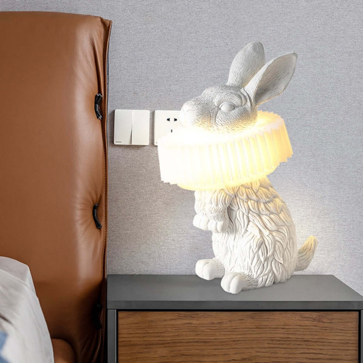 Cartoon Bunny Table Lamp – Resin Bedside & Kids Room Lamp
