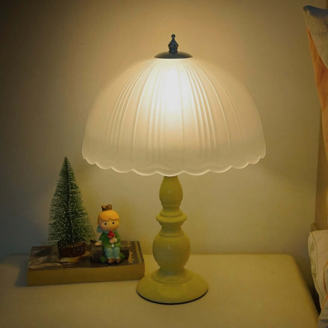 Vintage European Glass Table Lamp – 3-Color Dimmable LED