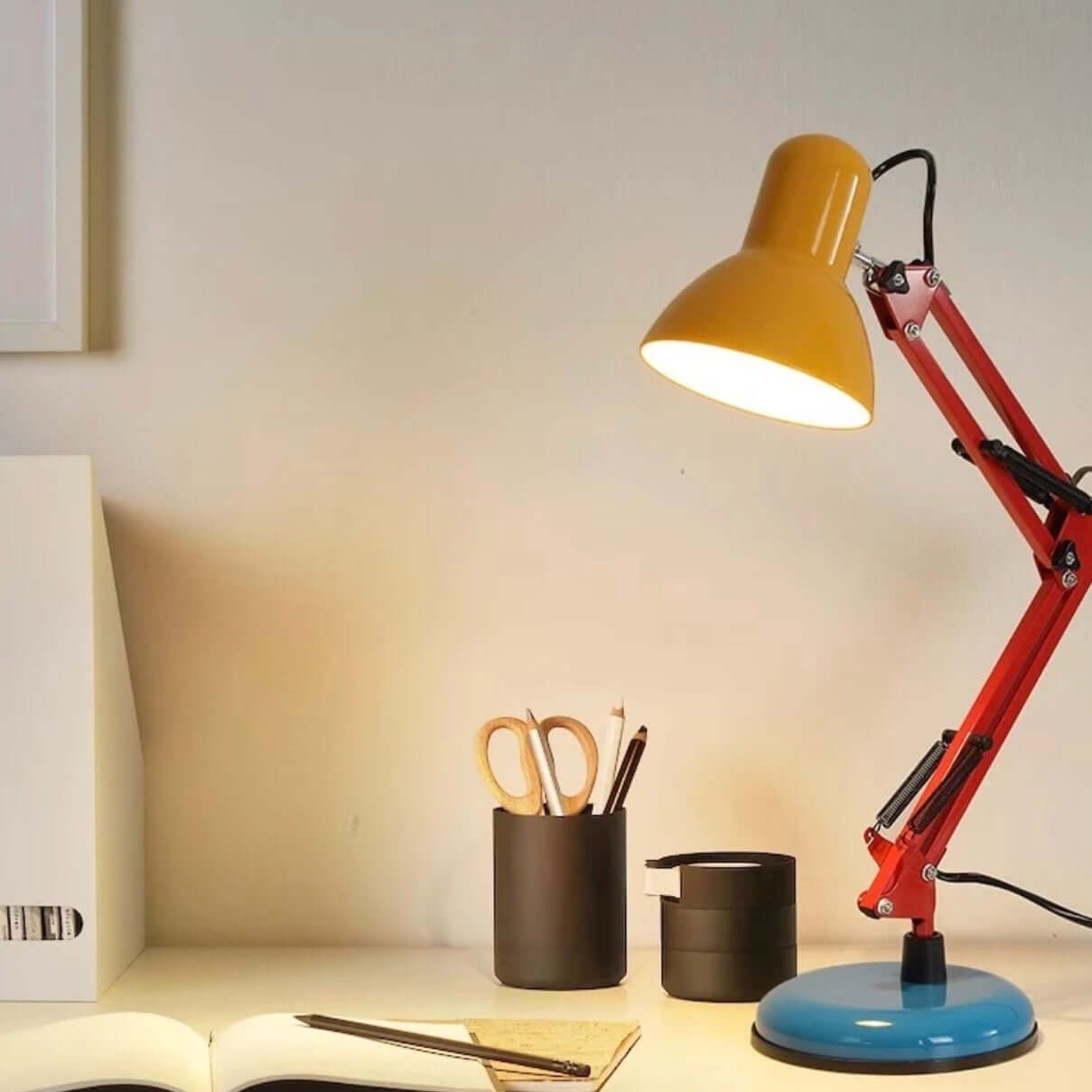 Memphis Macaron Desk Lamp | Modern Long-Arm LED Table Light