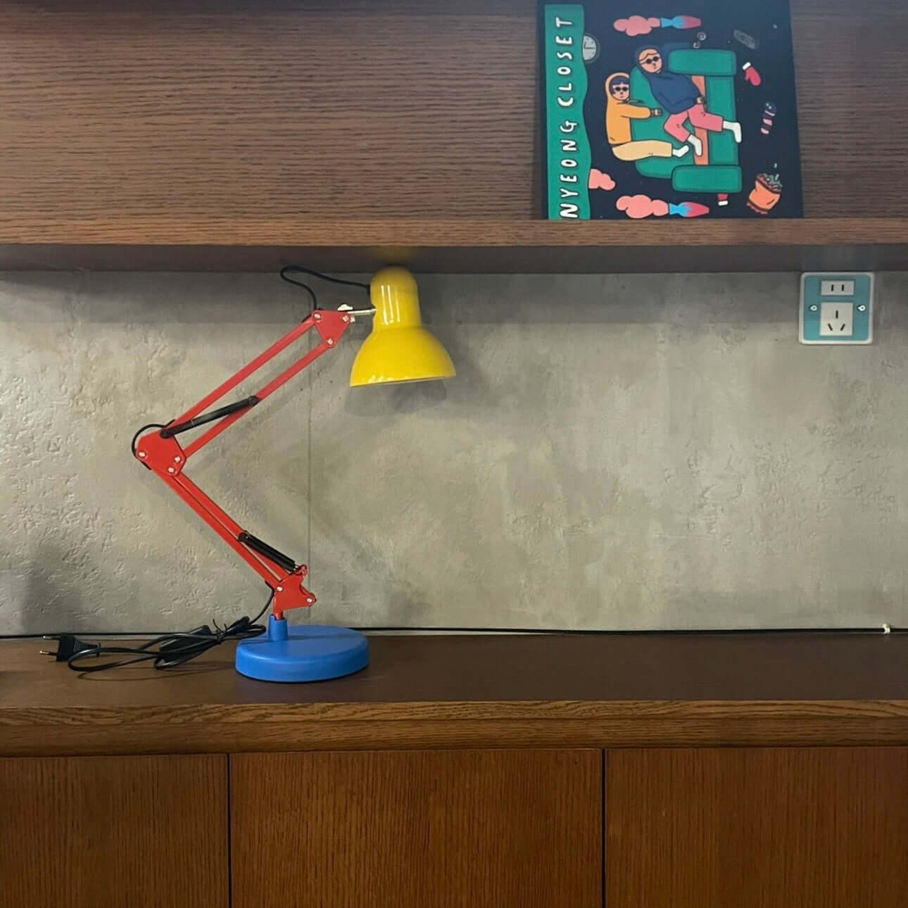 Memphis Macaron Desk Lamp | Modern Long-Arm LED Table Light