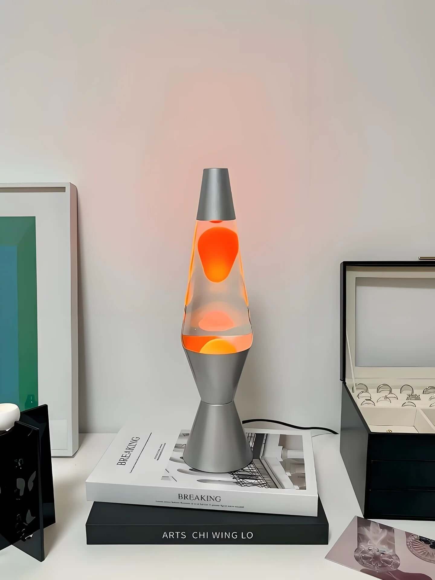 Dynamic Wax Lava Lamp – “Breathing” Universe Mood Light