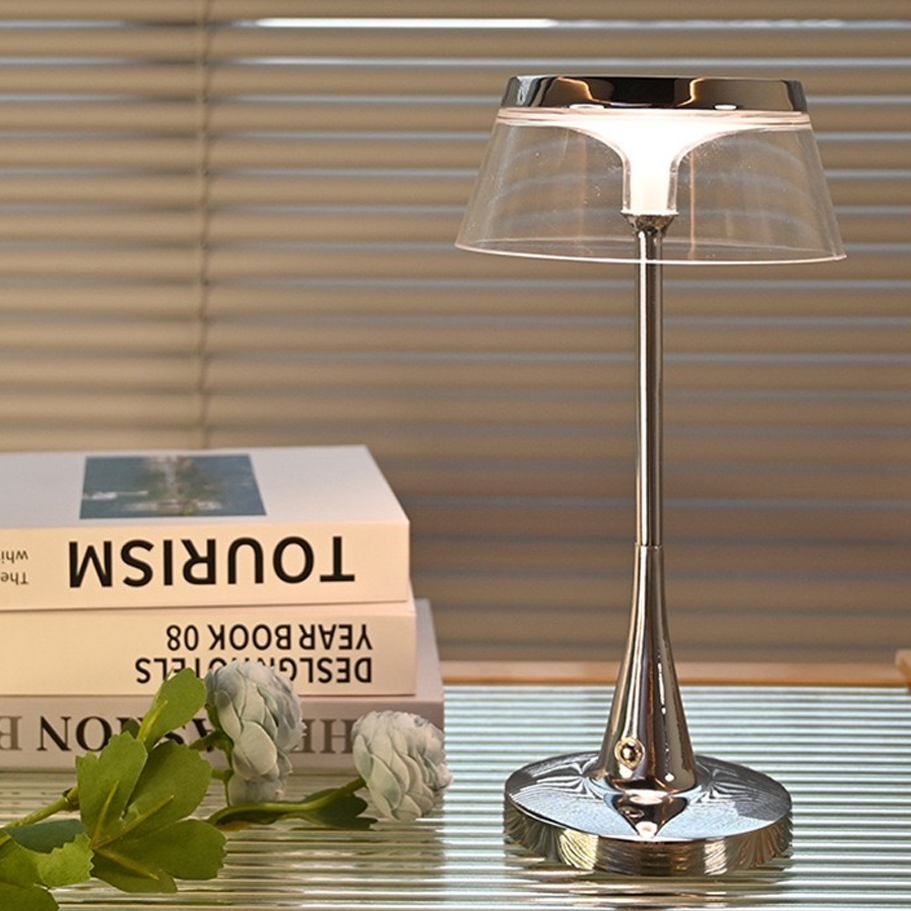 Light luxury rechargeable table lamp
