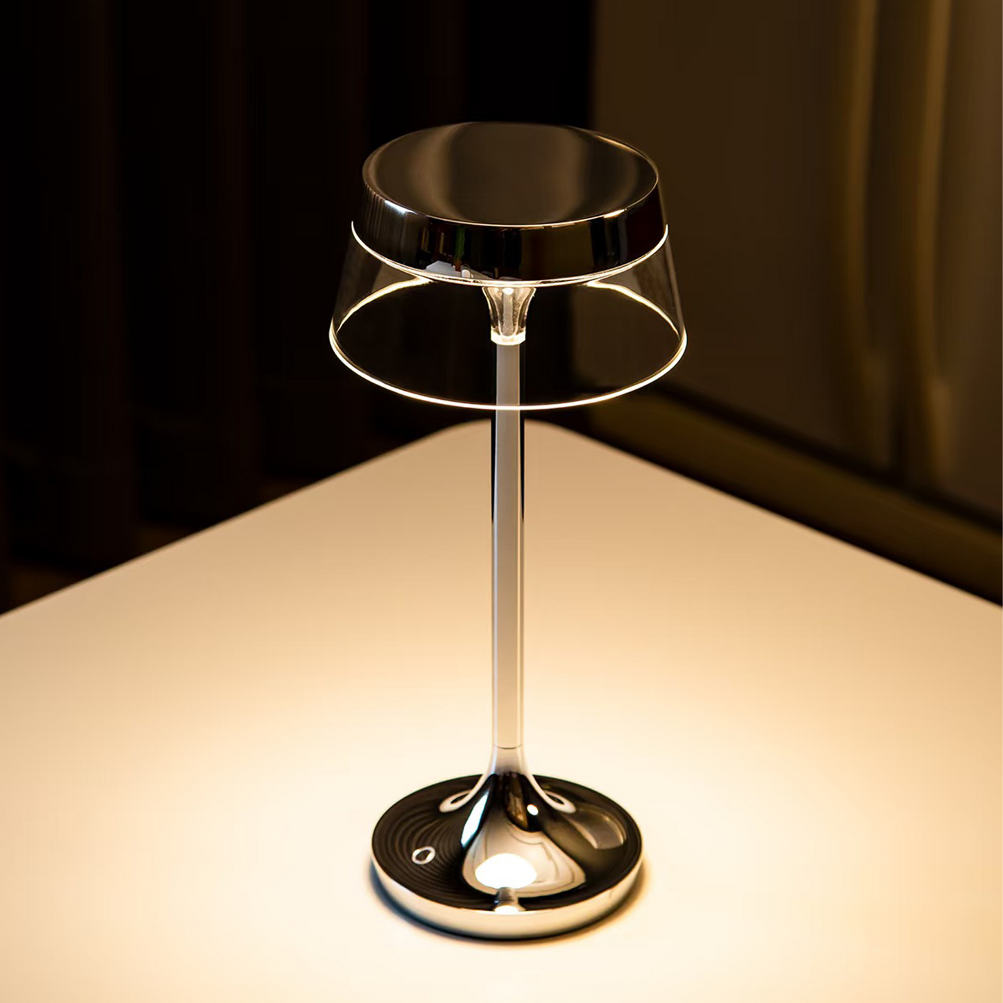 Light luxury rechargeable table lamp