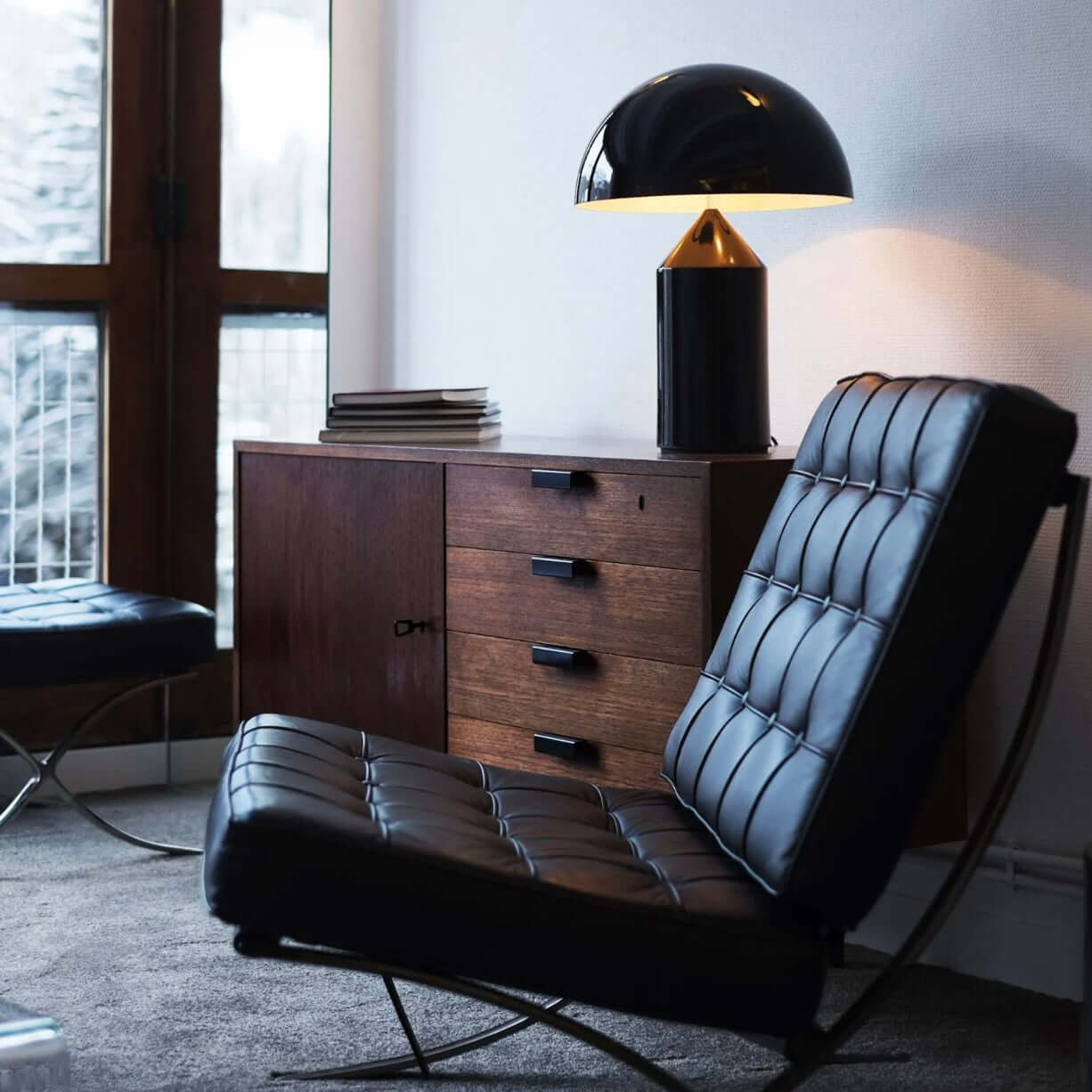 Nordic Mushroom Table Lamp – Designer Metal Bedside Lamp