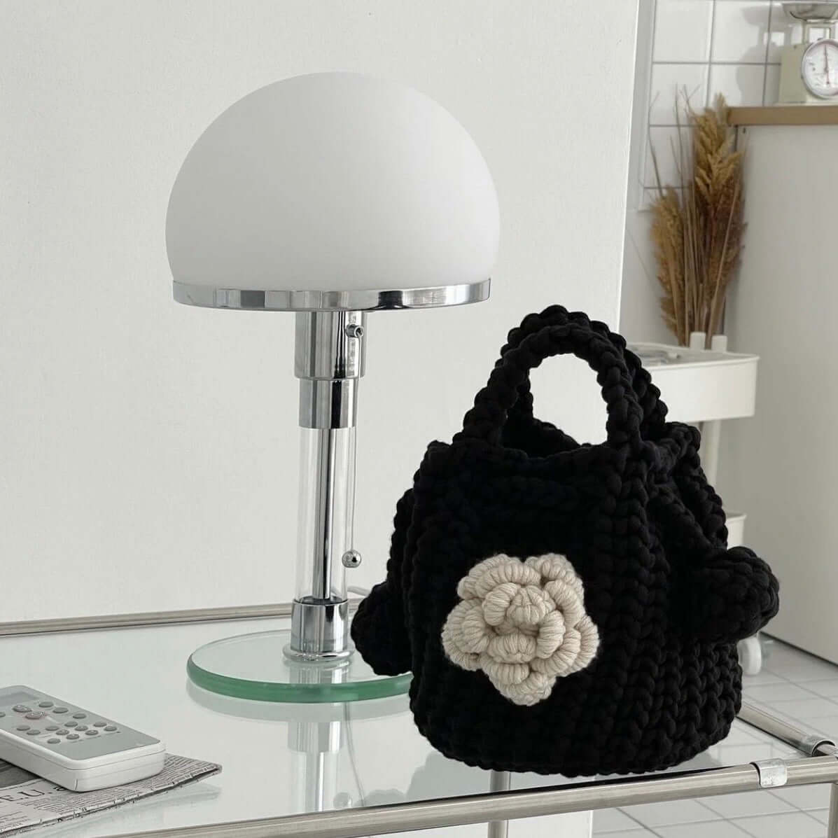 Nordic Minimalist Bauhaus Table Lamp – Metal & Glass Bedside Lamp