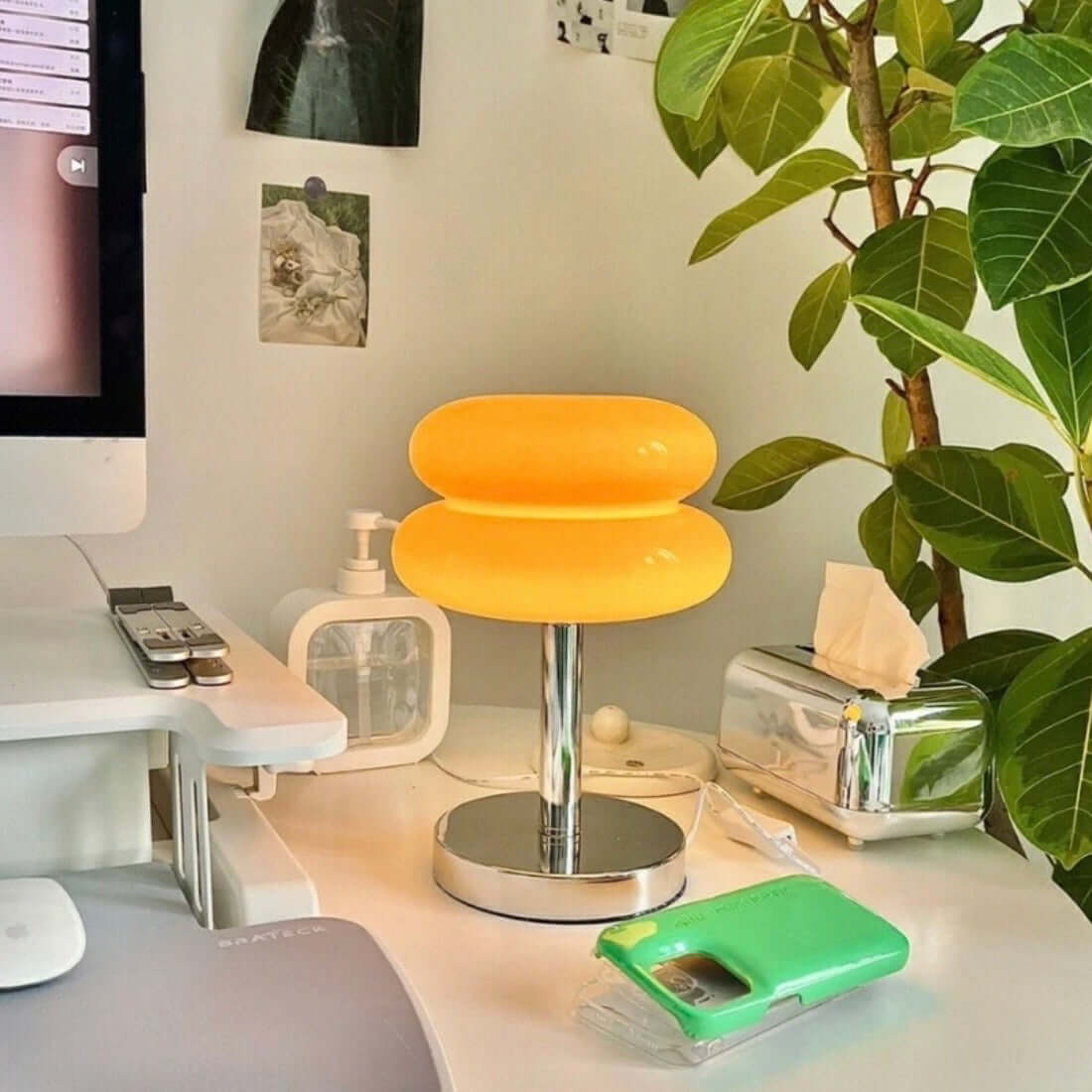 Modern Bauhaus Mushroom Table Lamp – Hand-Blown Glass LED Bedside Lamp