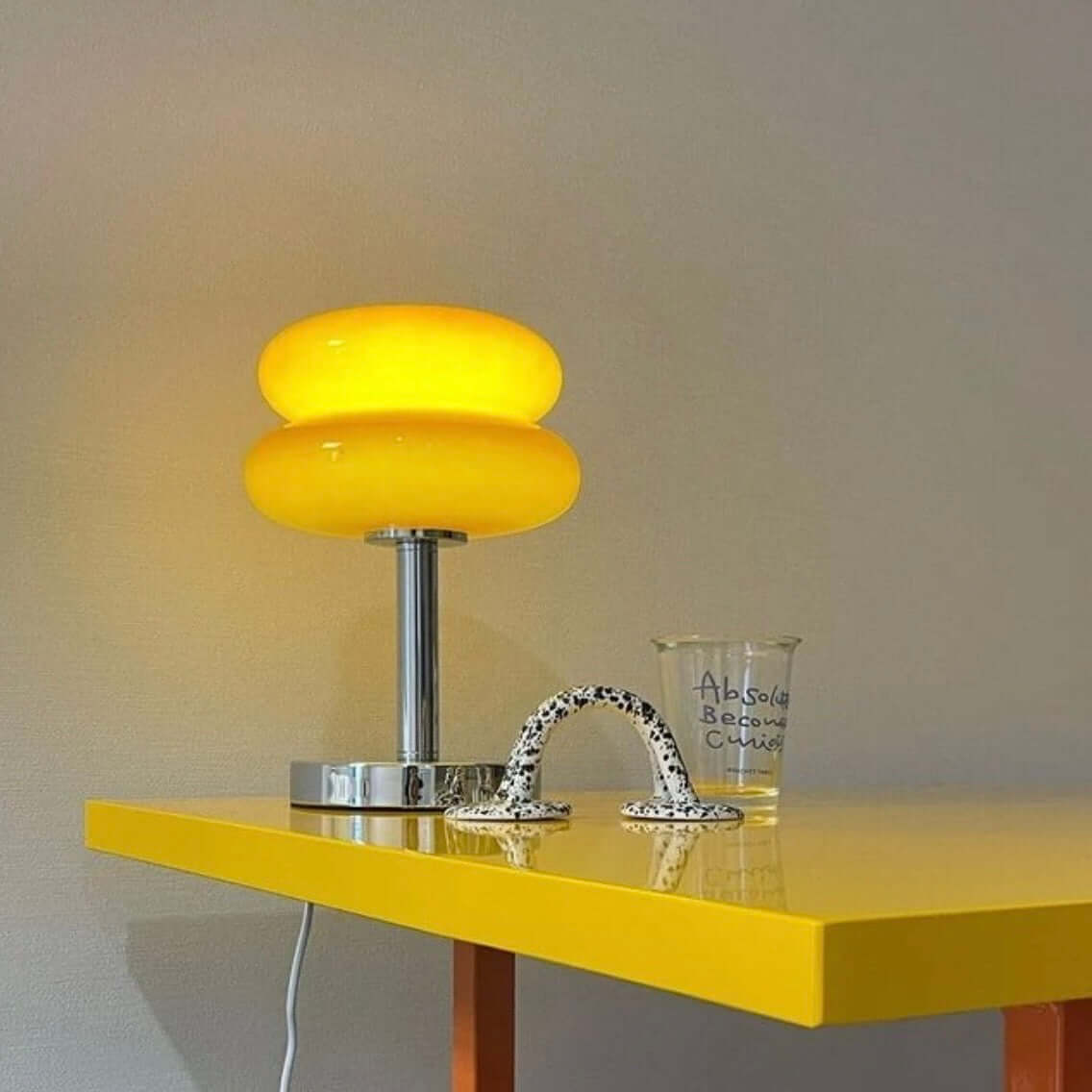Modern Bauhaus Mushroom Table Lamp – Hand-Blown Glass LED Bedside Lamp