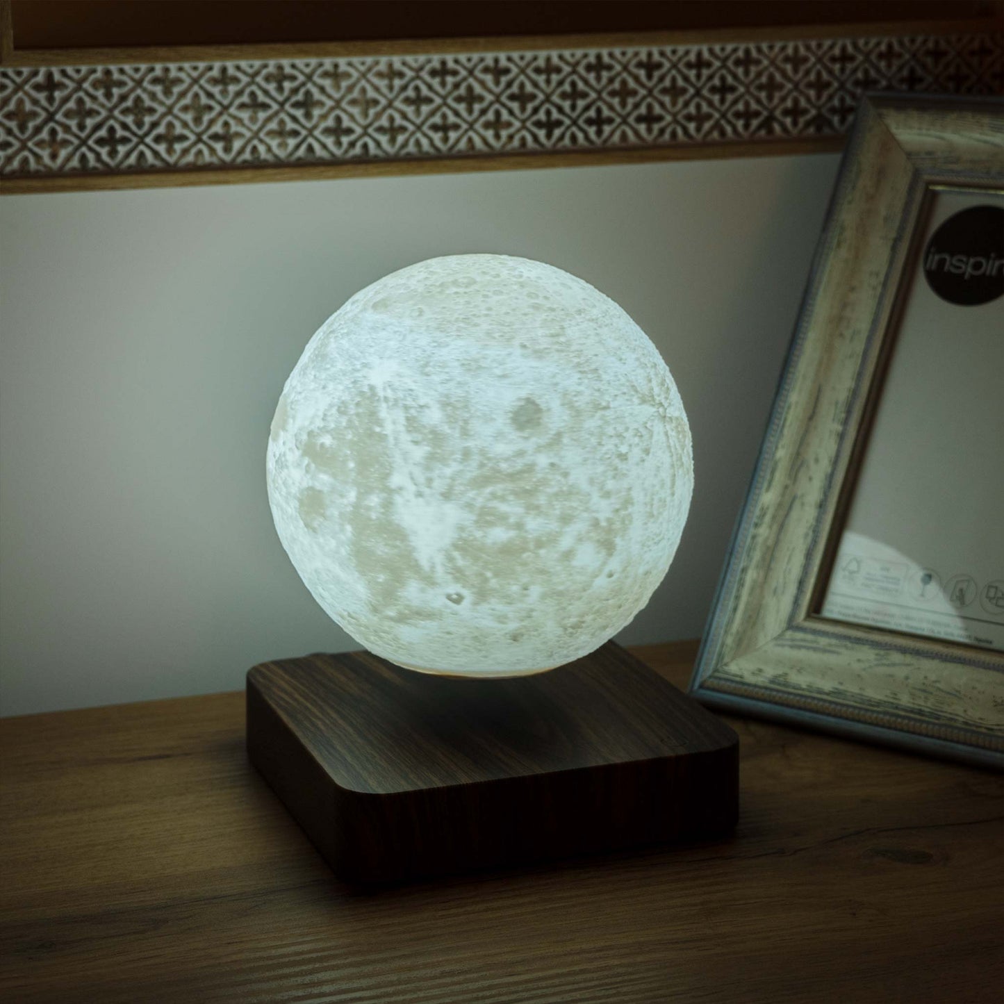 Levitating moon lamp
